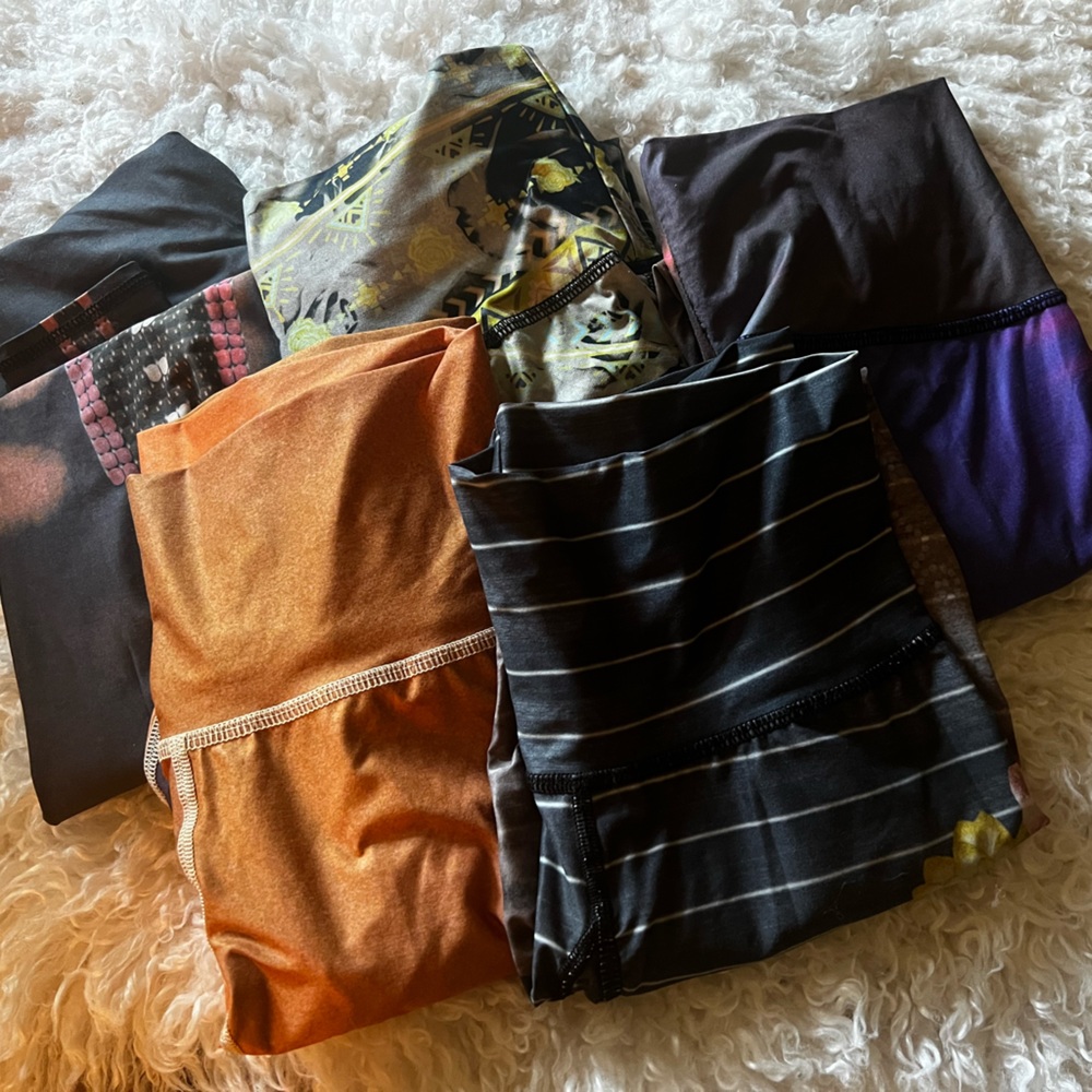 Lot of 5 pair of teeki yoga pants size small